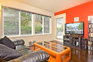 Spotlight:  1-Bedroom Capitol Hill condo at Plaza Del Sol