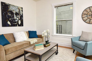 Spotlight: U-District One-Bedroom – 901 NE 43rd St