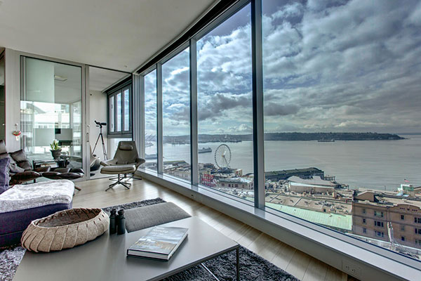 1521 Living Room with View