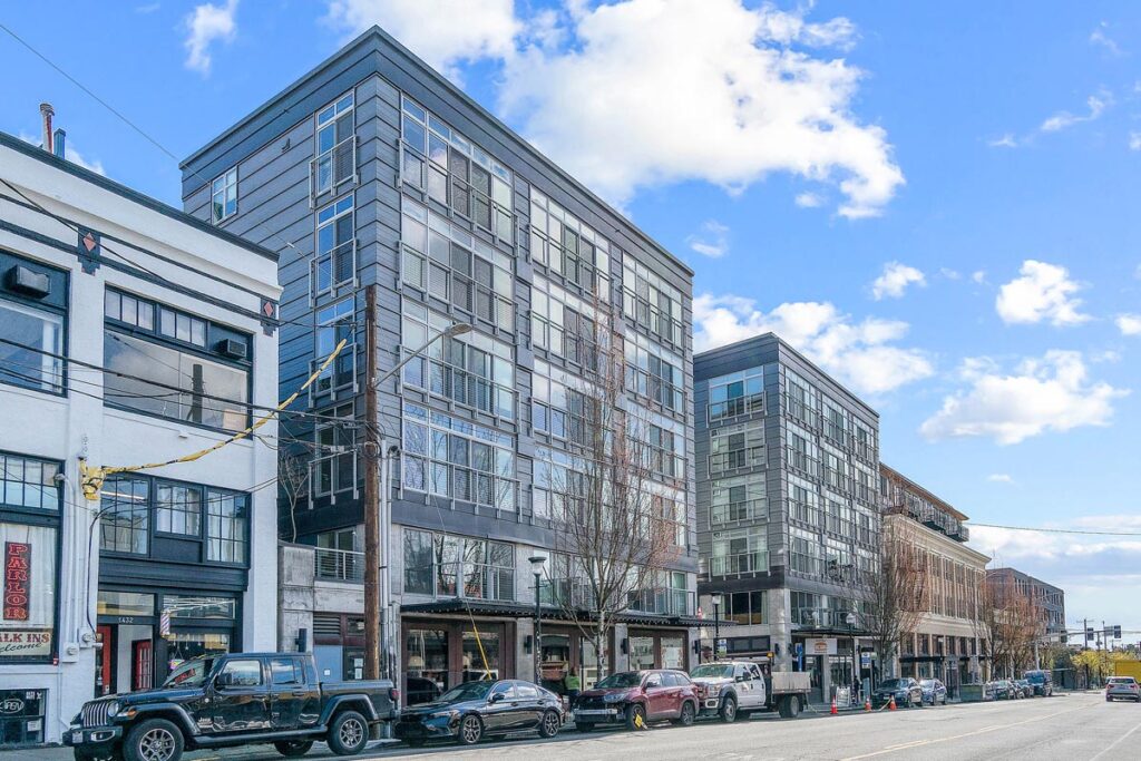 Trace North Condominium 1414 12th Ave, Seattle, WA